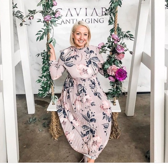 Meet your Posher, Ali - Picture 1 of 1